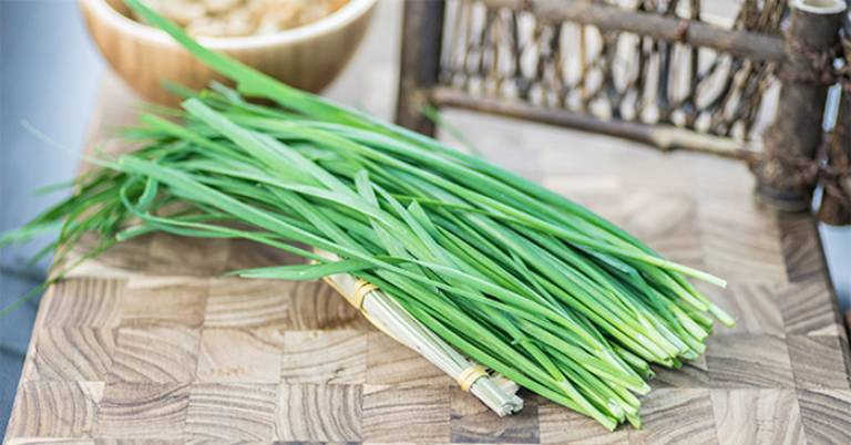 Chữa liệt dương từ lá hẹ