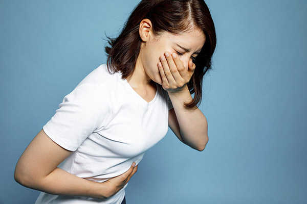 Đau bụng đi ngoài và buồn nôn có nguy hiểm không?