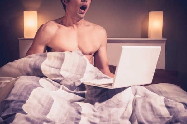 Không nên quá lạm dụng việc thủ dâm