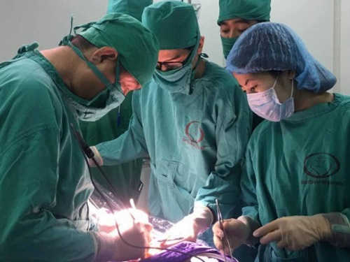 Mổ tinh hoàn ẩn bằng phương pháp nội soi