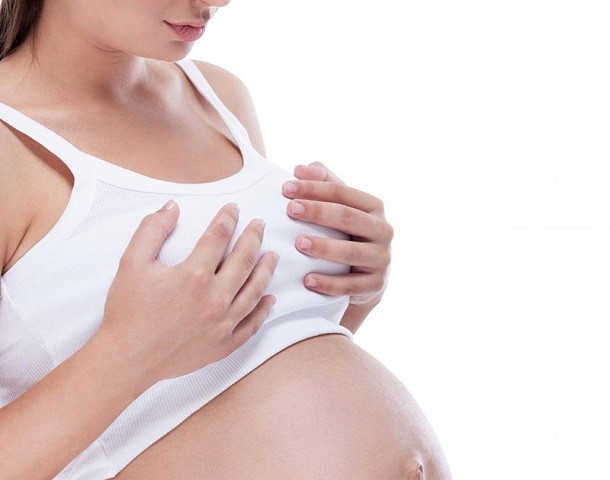 Những thay đổi ở đầu nhũ hoa khi mang thai tháng đầu