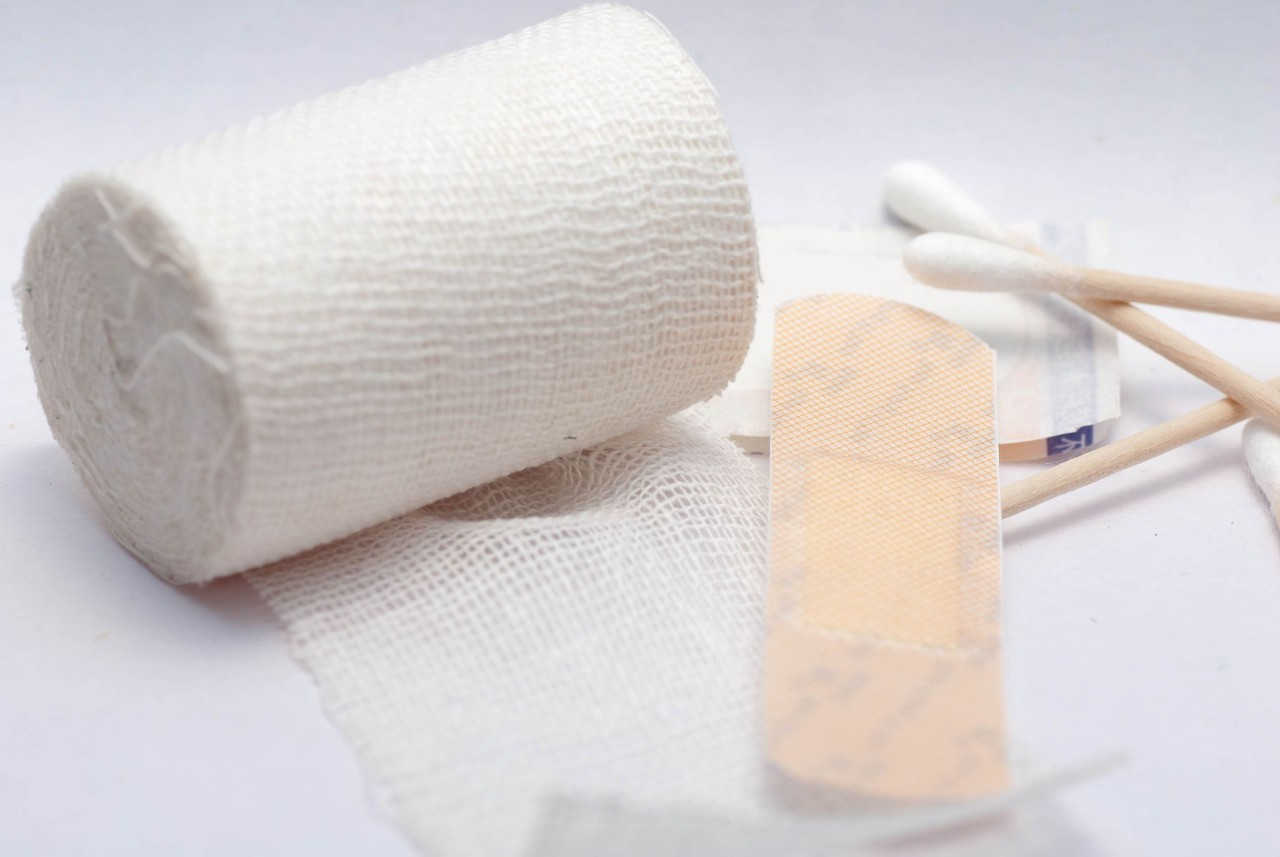 Thay băng gạc